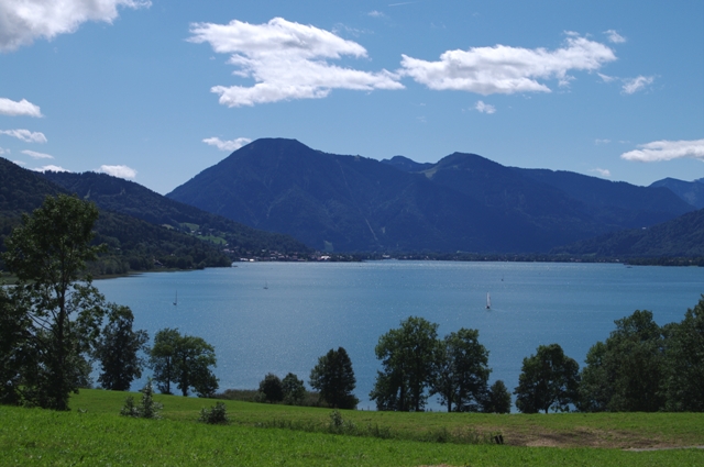 IMGP8669 Tegernsee und Wallberg