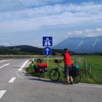Vorsicht Autobahn Hier nicht geradaus weiterfahren!