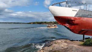 U-Boot Vesikko (deutsch Nerz) , aktuell das einzige U-Boot des Landes. Dient heute als Museumsschiff. Besichtigung vor Ort möglich.